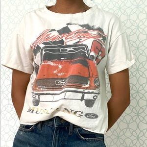 Boxy cropped graphic tee